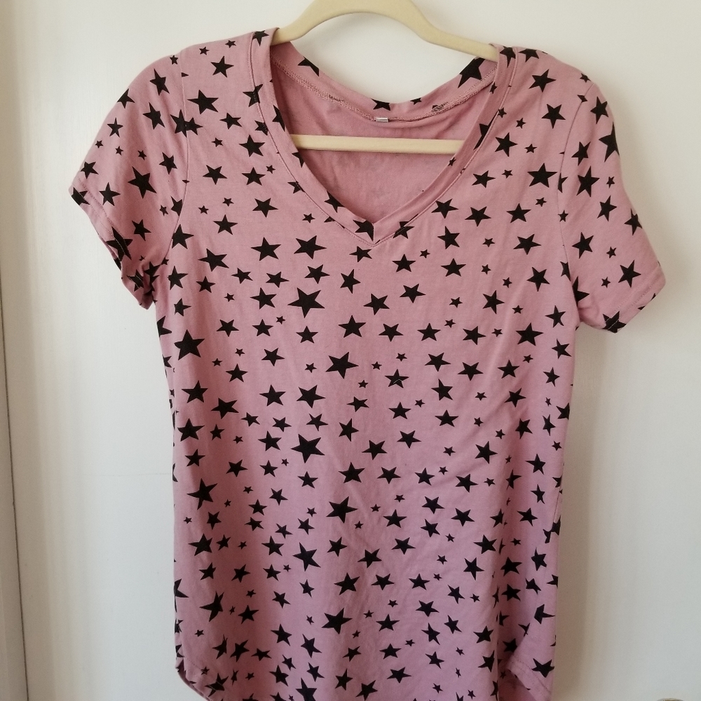 V-neck T-shirt